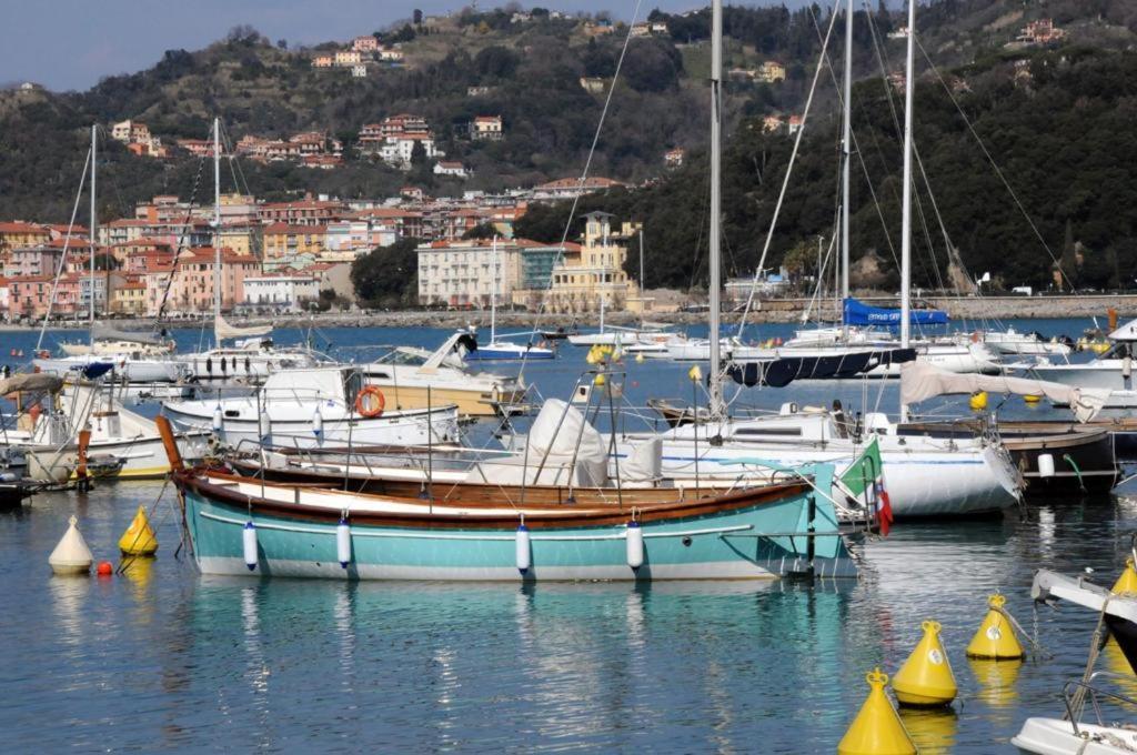 La Finestra Del Pesco Apartment Lerici Luaran gambar
